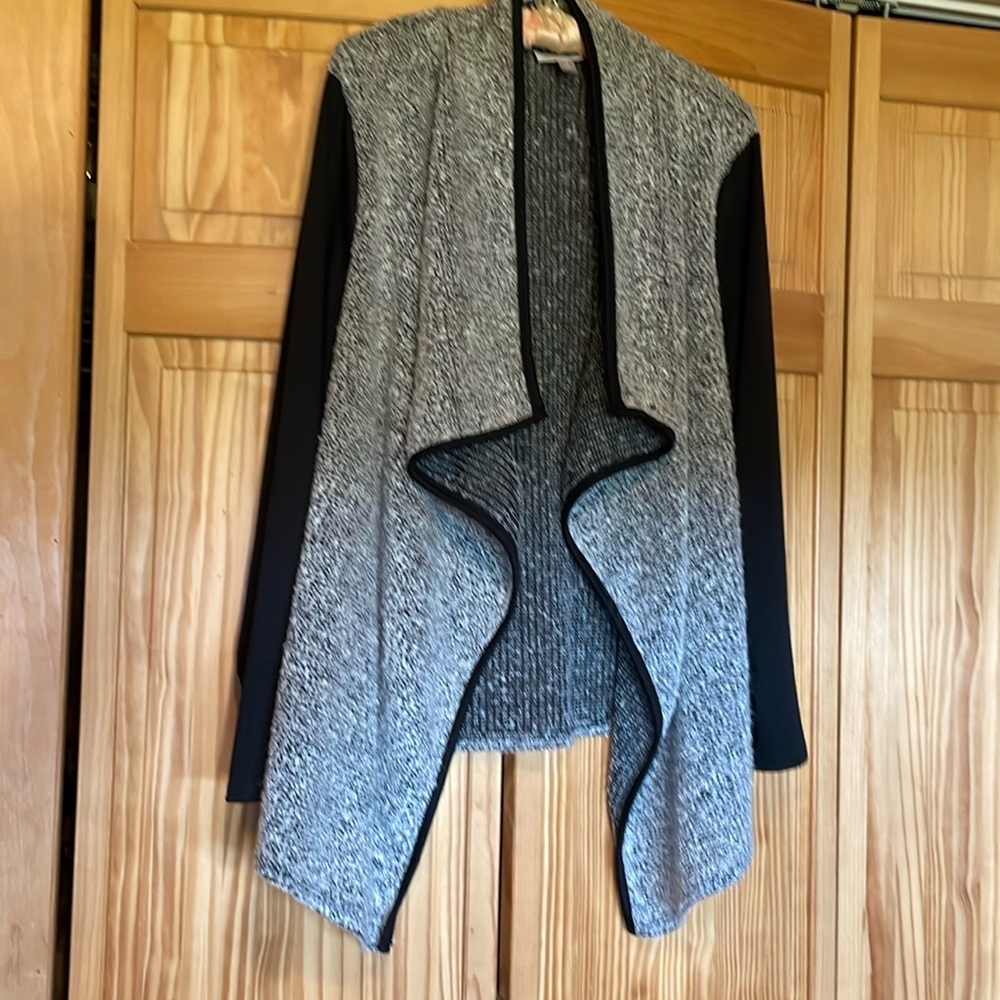 Black and white sweater cape